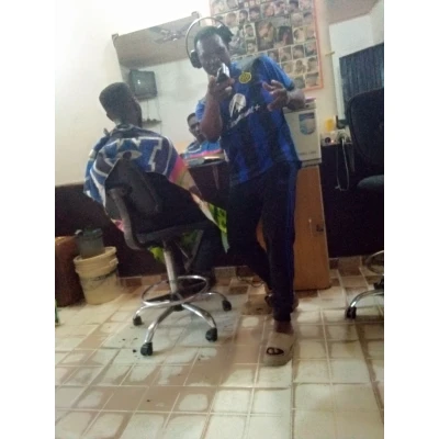 Donroo Entertainment & Barbers — Shop Image